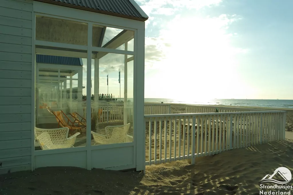 Huisje aan zee huren (met hond) Katwijk. ALLE STRANDHUISJES Katwijk
